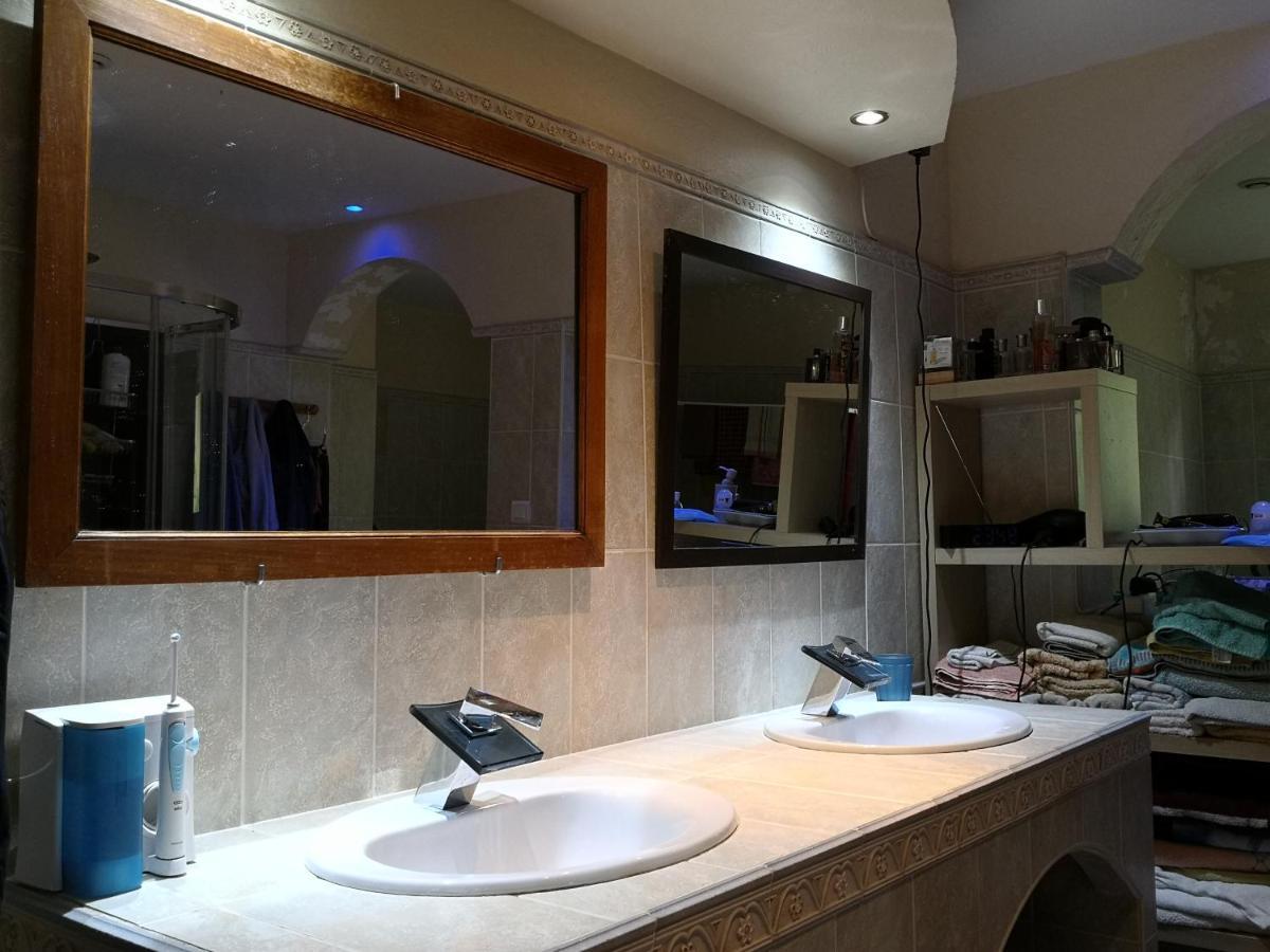 Chambre Meublee Avec Vue Panoramique A Perigueux Sanilhac  Luaran gambar